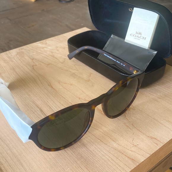 NWT Wythe Sunglasses - Picture 4 of 4